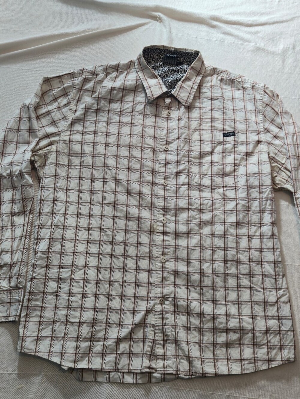 Volcom Men's XL Long Sleeve Plaid Button-Up Shirt